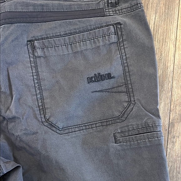 Kuhl Men's Charcoal Shorts - Picture 10 of 12